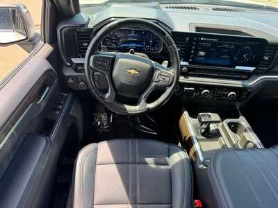 2025 Chevrolet 1500 Crew Cab, $56895. Photo 10