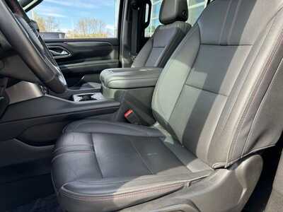 2022 Chevrolet Suburban, $53245. Photo 5