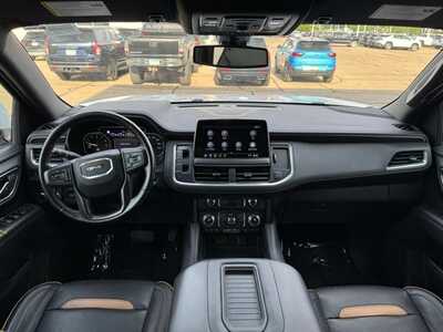 2021 GMC Yukon XL, $39599. Photo 11