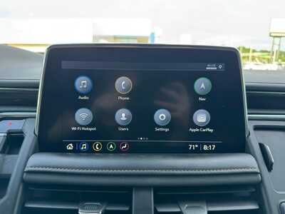2021 GMC Yukon XL, $39599. Photo 3