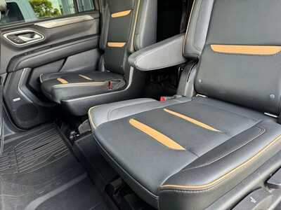 2021 GMC Yukon XL, $39599. Photo 7