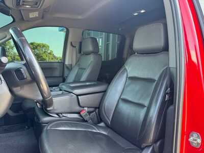 2020 Chevrolet 1500 Crew Cab, $27499. Photo 6
