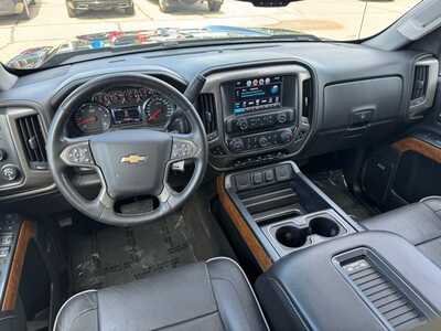 2017 Chevrolet 1500 Crew Cab, $23895. Photo 11