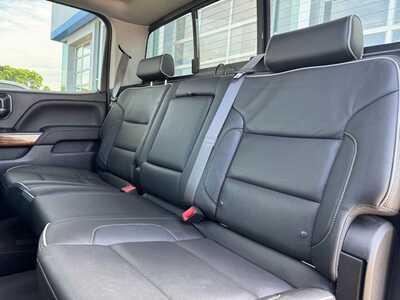 2017 Chevrolet 1500 Crew Cab, $23895. Photo 8