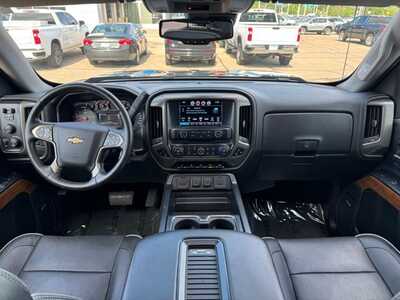 2017 Chevrolet 1500 Crew Cab, $23895. Photo 9