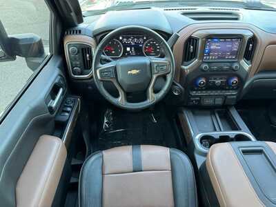2022 Chevrolet 3500 Crew Cab, $62499. Photo 10