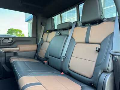 2022 Chevrolet 3500 Crew Cab, $62499. Photo 8