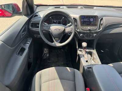 2022 Chevrolet Equinox, $23695. Photo 11