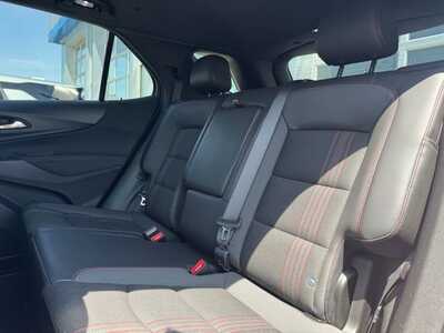 2022 Chevrolet Equinox, $23695. Photo 8