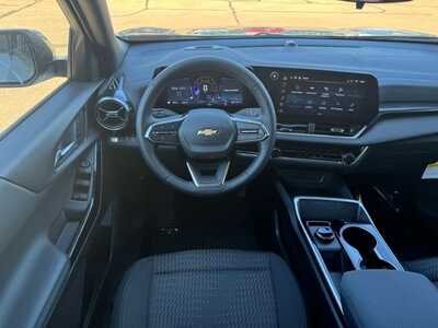 2026 Chevrolet Equinox, $31145.0. Photo 10
