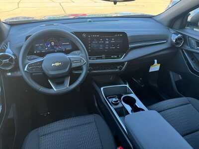 2026 Chevrolet Equinox, $31145.0. Photo 11