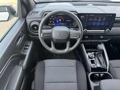 2026 Chevrolet Colorado Crew Cab, $41920.0. Photo 10