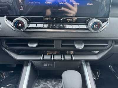 2026 Chevrolet Colorado Crew Cab, $41920.0. Photo 12