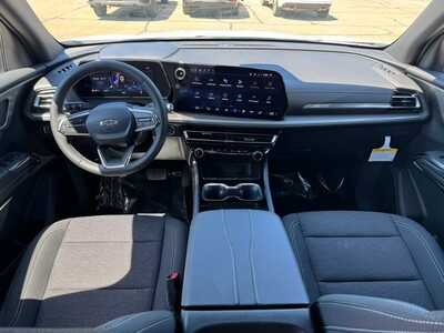 2026 Chevrolet Traverse, $46805. Photo 10