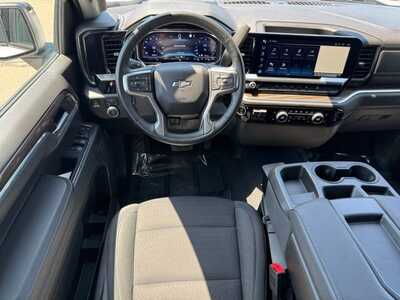 2023 Chevrolet 1500 Crew Cab, $43395. Photo 10
