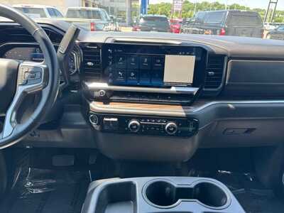 2023 Chevrolet 1500 Crew Cab, $43395. Photo 2