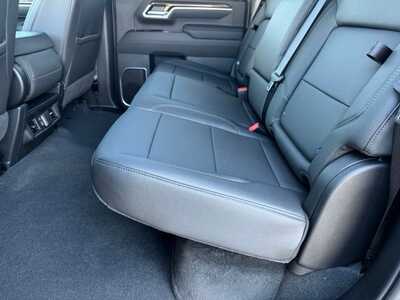2026 Chevrolet 3500 Crew Cab, $70785.0. Photo 7