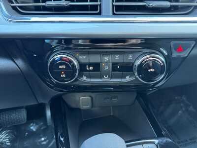 2026 Chevrolet Trax, $24335.0. Photo 12