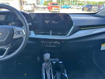 2026 Chevrolet Trax, $24335.0. Photo 2