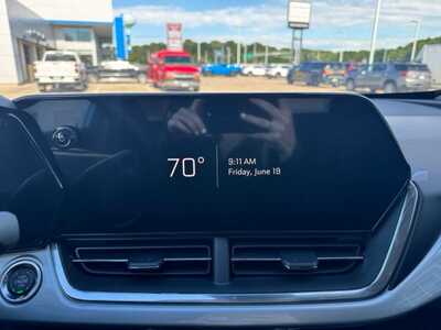2026 Chevrolet Trax, $24335.0. Photo 3