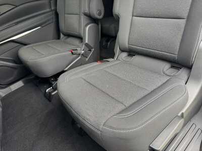 2026 Chevrolet Traverse, $44370.0. Photo 7