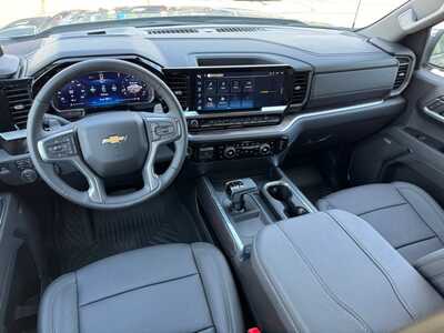 2026 Chevrolet 1500 Crew Cab, $58680.0. Photo 11