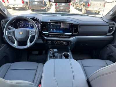 2026 Chevrolet 1500 Crew Cab, $58680.0. Photo 9