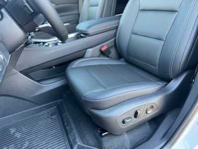 2026 Chevrolet Traverse, $48080.0. Photo 5