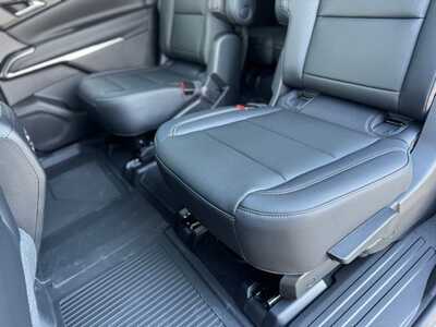 2026 Chevrolet Traverse, $48080.0. Photo 7
