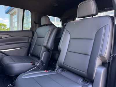 2026 Chevrolet Traverse, $48080.0. Photo 8