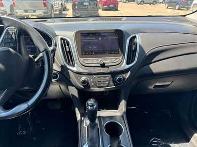 2020 Chevrolet Equinox, $16695. Photo 2