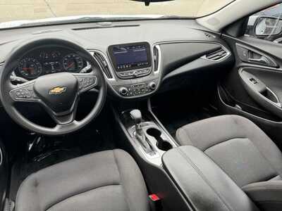 2024 Chevrolet Malibu, $18899. Photo 12
