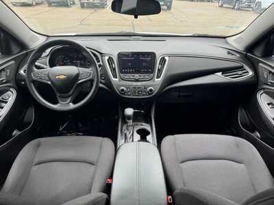 2024 Chevrolet Malibu, $18899. Photo 9