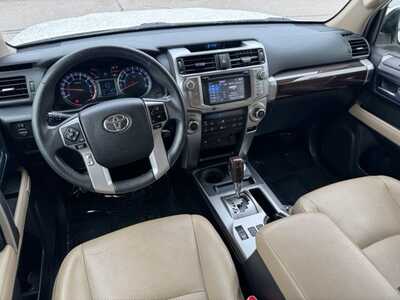 2018 Toyota 4Runner, $33890. Photo 11