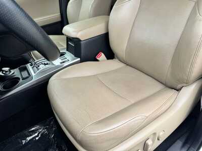 2018 Toyota 4Runner, $33890. Photo 5