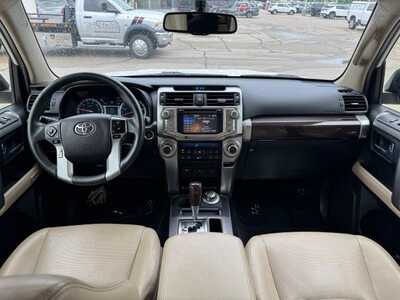 2018 Toyota 4Runner, $33890. Photo 9