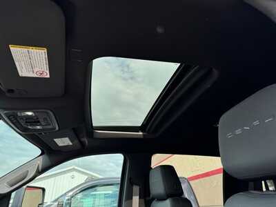 2022 GMC 2500 Crew Cab, $58395. Photo 10