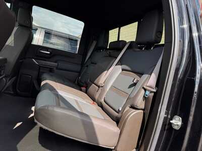 2022 GMC 2500 Crew Cab, $58395. Photo 11