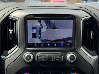 2022 GMC 2500 Crew Cab, $58395. Photo 4