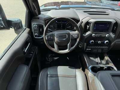 2022 GMC 2500 Crew Cab, $58395. Photo 5