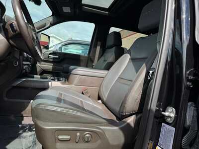 2022 GMC 2500 Crew Cab, $58395. Photo 8