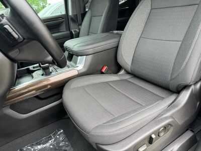 2024 Chevrolet 1500 Crew Cab, $43499. Photo 5
