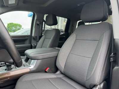 2024 Chevrolet 1500 Crew Cab, $43499. Photo 6