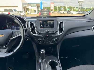2019 Chevrolet Equinox, $14899. Photo 2