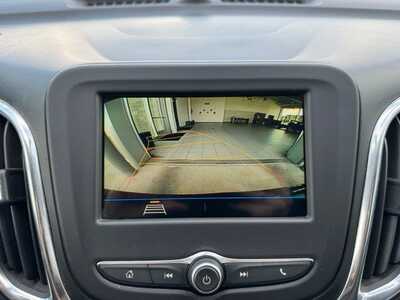 2019 Chevrolet Equinox, $14899. Photo 4