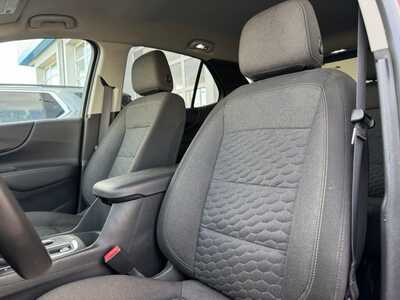 2019 Chevrolet Equinox, $14899. Photo 6