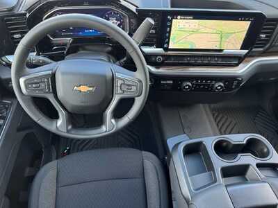 2026 Chevrolet 3500 Crew Cab, $61260.0. Photo 10