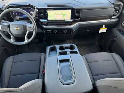 2026 Chevrolet 3500 Crew Cab, $61260.0. Photo 9