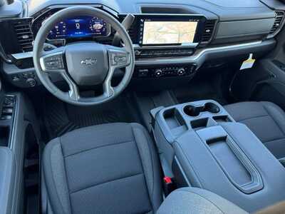2026 Chevrolet 1500 Crew Cab, $53170.0. Photo 10