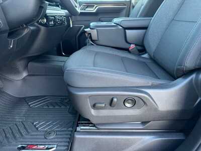 2026 Chevrolet 1500 Crew Cab, $53170.0. Photo 5